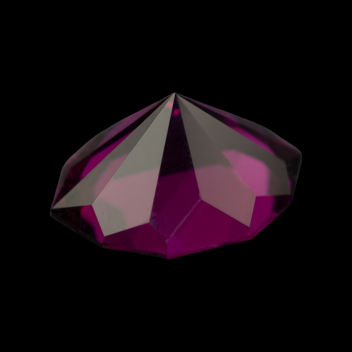 Tanzanian Rhodolite Garnet, 2.75ct, 9.68x7.3mm