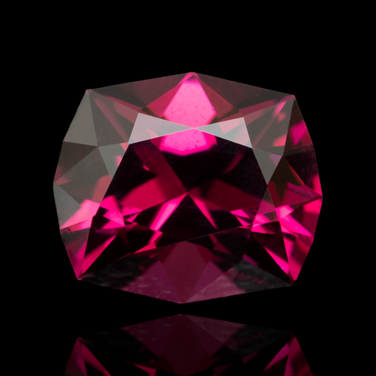 Rhodolite Garnet, 3.01ct, 8.03x9.03mm