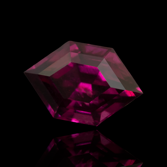 Rhodolite Garnet, 3.76ct, 12.39x7.71mm