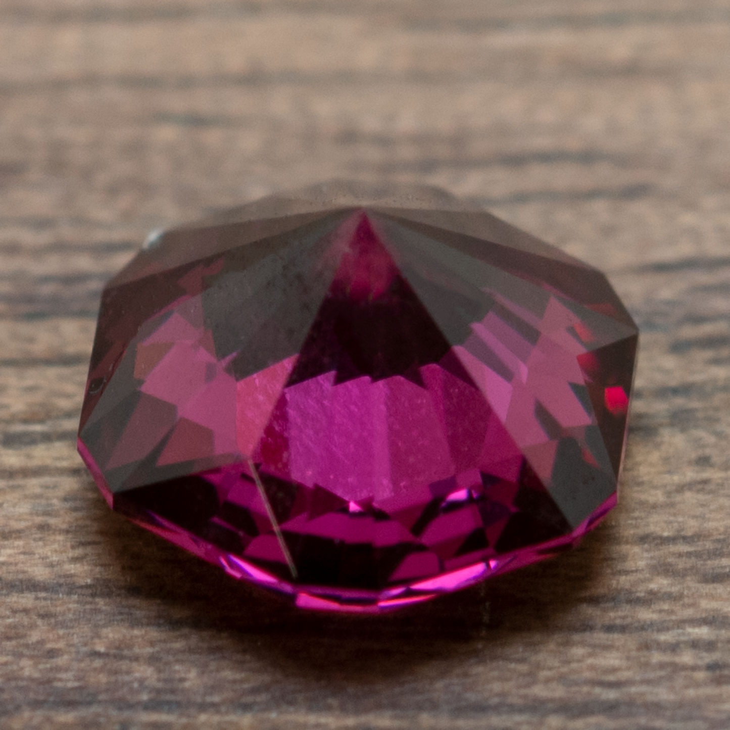 Rhodolite Garnet, 1.15ct, 6.62mm